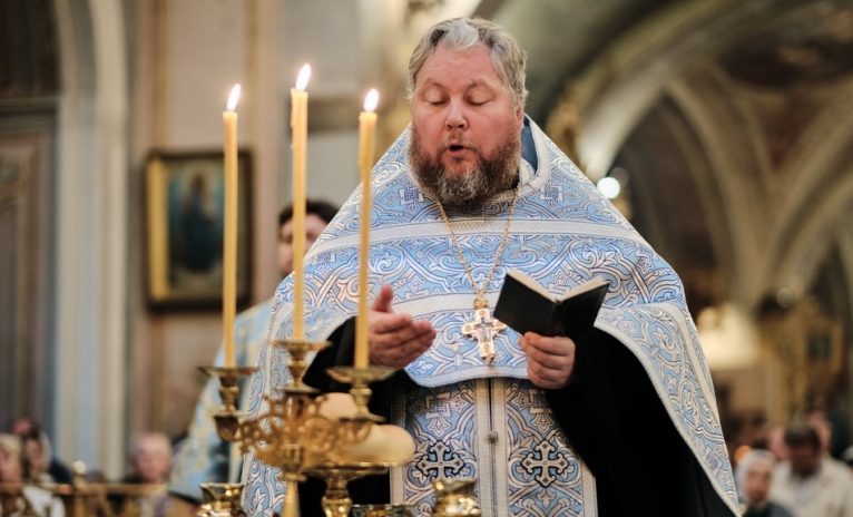 Вспышку коронавируса среди священников отрицают в РПЦ
