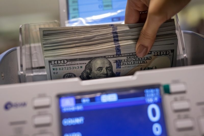 Будет ли курс 65 рублей к доллару в ближайшем будущем, поделились прогнозом эксперты